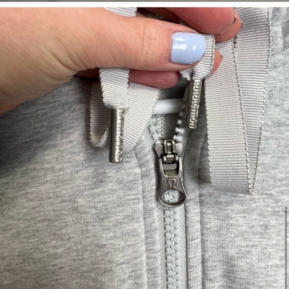 Lululemon Split Hoodie size 8 - Picture 7 of 7